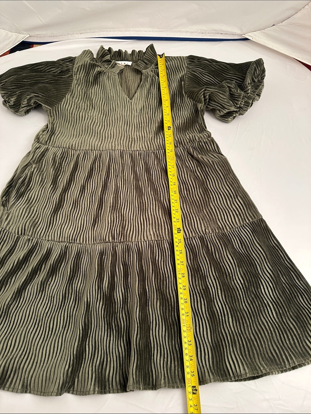 THML olive green v-neck puff sleeve velvet oversized tiered dress S - Picture 11 of 14